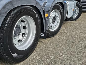 Volvo FM 460 6x2/4 / LIFT - STEER AXLE / DEMO / NEW / 1479 km!